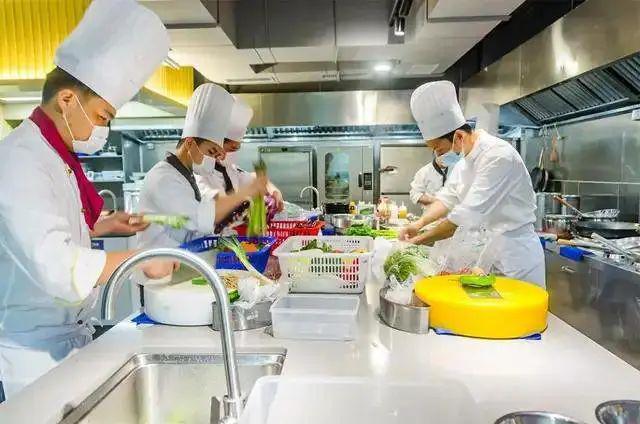 九游体育：传统轻食已死新轻食来了？(图12)