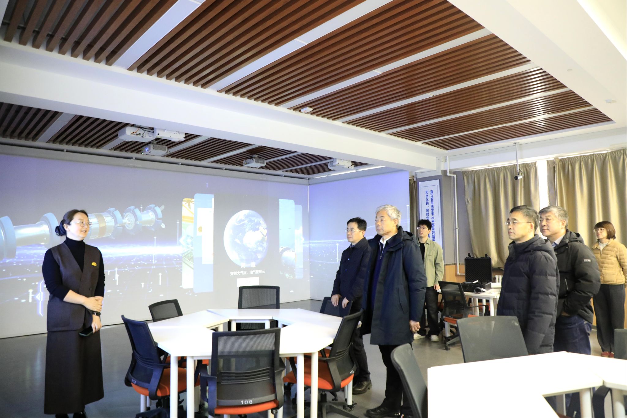 校领导检查2026年春季学期开学工作(图6)