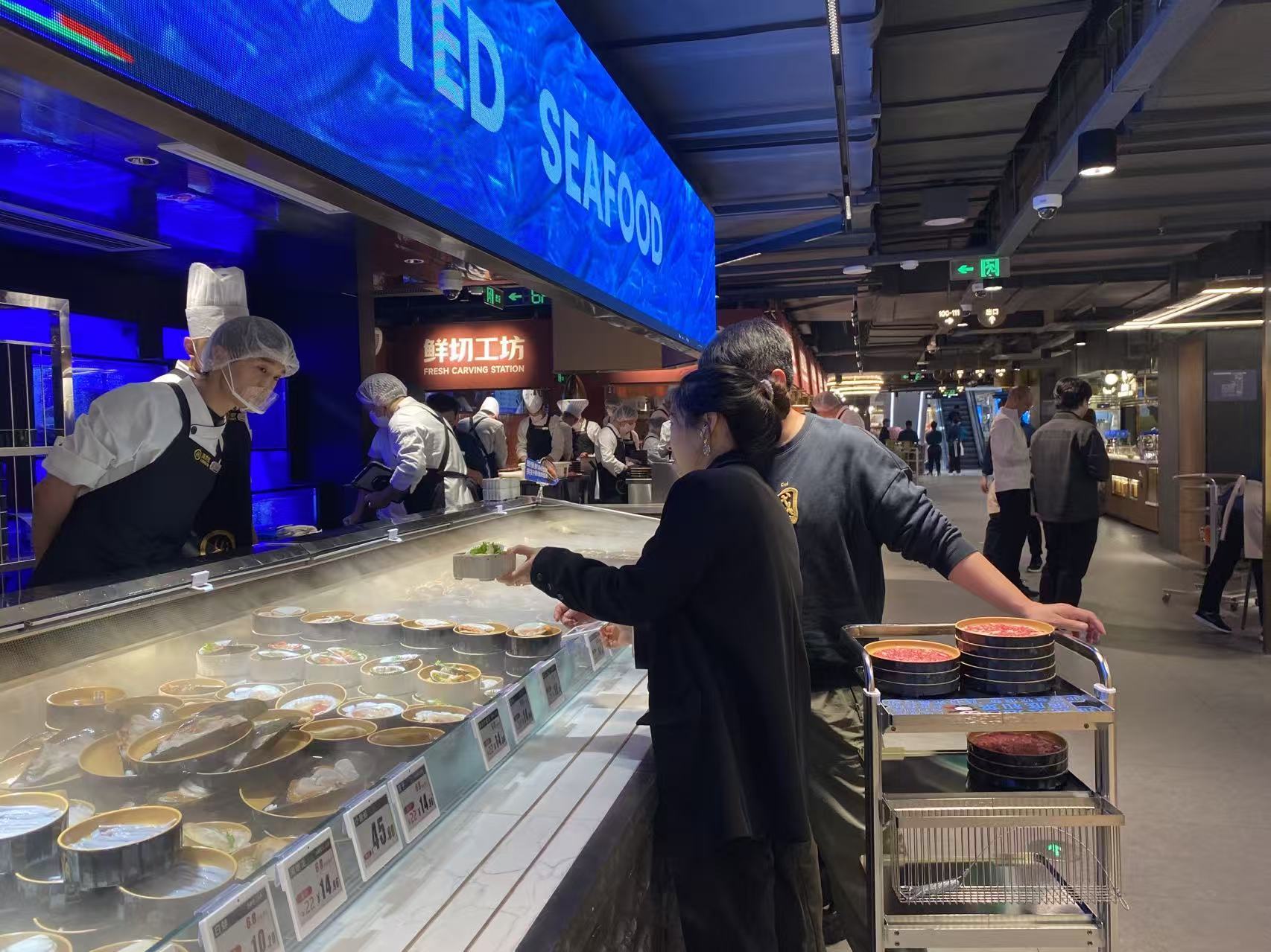 九游体育：即时零售抢滩 线下餐饮洗牌 福建餐饮市场加速重构(图4)