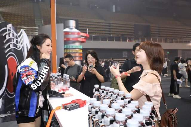 新一代天然植物饮料浪潮王老吉WALOVI双新品亮相(图3)