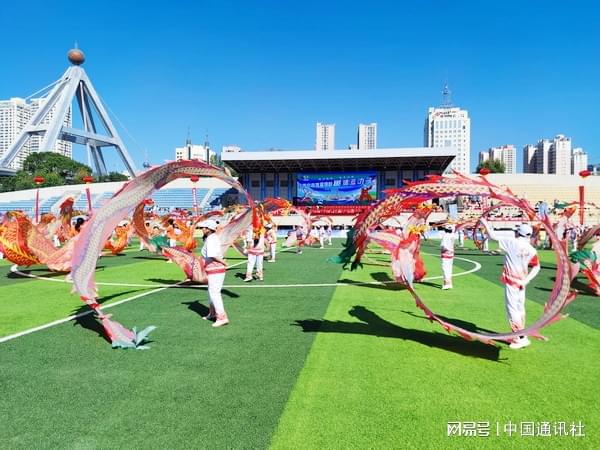 九游app：“活力银龄 康养征程”——西宁市首届银龄趣味运动会举行(图5)