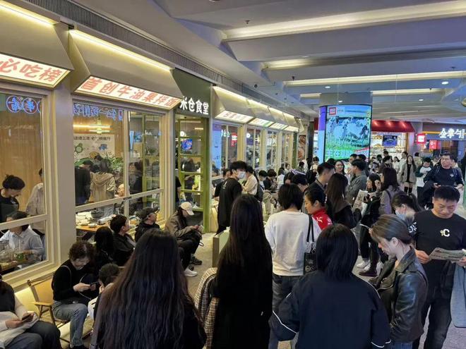 这家人均50元的“日料店”在餐饮市场杀疯了(图6)