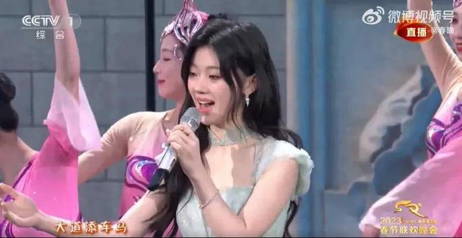 九游官网入口：谁来管管单依纯？(图4)