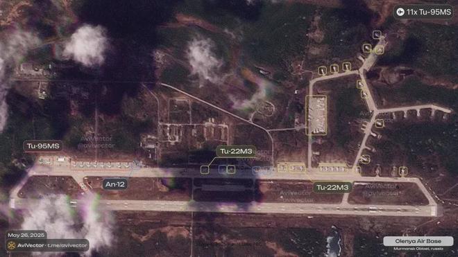 俄罗斯轰炸机“傻呵呵”露天停放被乌军击中41架是因为遵守美俄New-START规定?(图17)