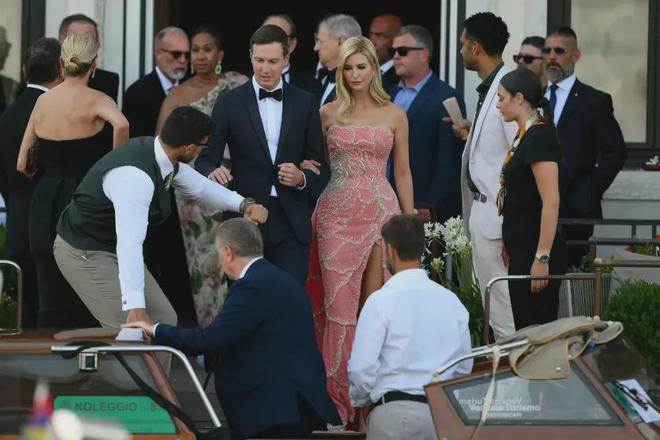 一夜“蒸发”510亿美元？当了十余年世界首富比尔·盖茨跌出彭博富豪榜前十(图10)