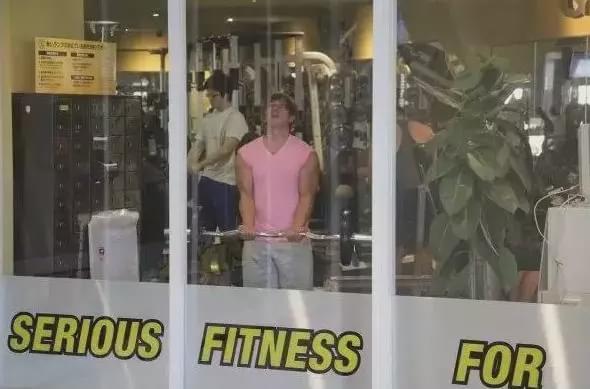 九游app：揭秘男AV背后的心酸史沉浸式体验AV的一天哦(图10)