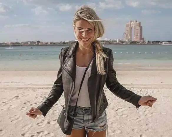 你是性感模特吗?抱歉我是警察!(图7)