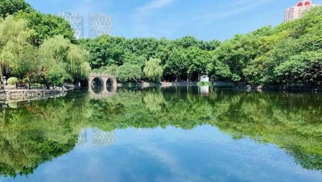 九游官网入口：火热热搜中！上海中建虹悦里官方售楼处发布：探索理想居住新境界(图16)