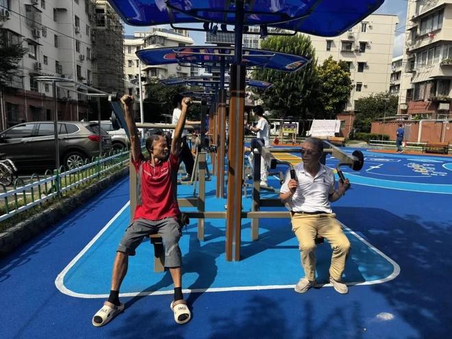 智能健身苑+1！全龄友好打造“家门口的健身房”(图1)