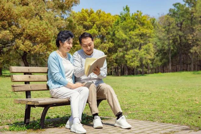 103岁杨振宁去世揭秘他的养生秘密震惊无数人！(图2)