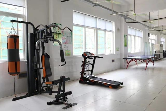 奋勇争先实干家丨11年送出38万份爱心餐！他用行动诠释“吃水不忘挖井人”(图3)