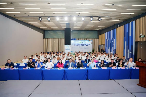 君乐宝独家冠名广东营养膳食设计大赛 携首款柳叶包学生奶亮相(图4)