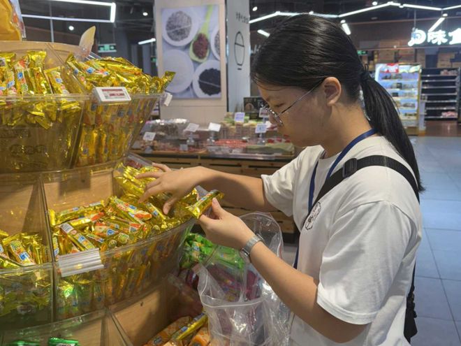 周末加班加点完成首批食材配送任务！顺德市监部门驻点保障十五运会食品安全(图3)