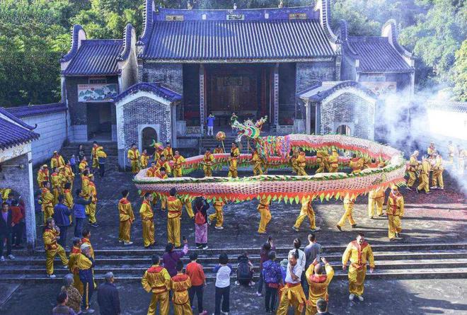 九游app：跟着赛事游荷塘！用“运动视角”解锁水乡的另一面(图8)