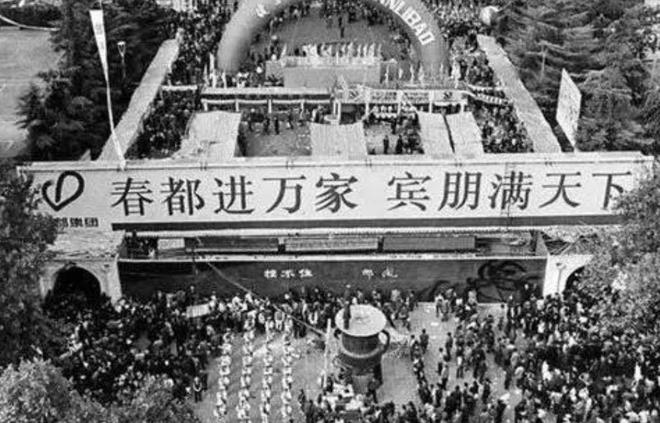 九游体育：3年少卖15万吨！曾经人人都爱的火腿肠为啥没人吃了？有3大原因(图9)