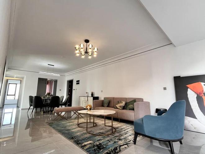 九游官网入口：房价回到10年前汉中英郦庄园现房清盘！(图3)