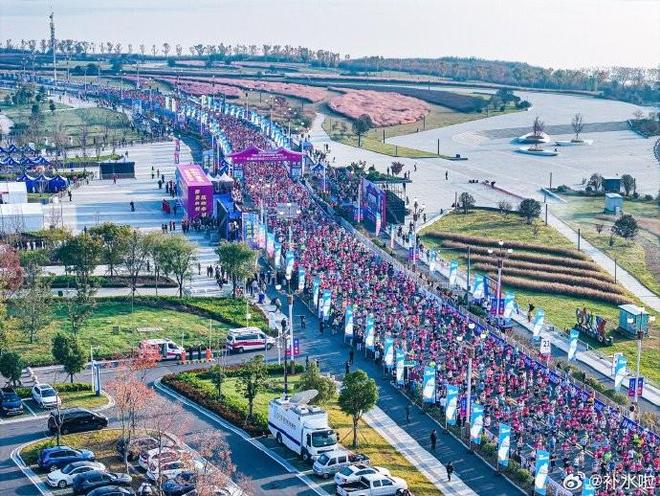 专业电解质助力DEKA FIT体能挑战东鹏补水啦夯实运动补给标杆(图3)