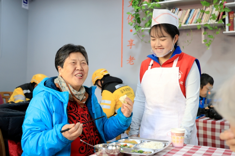 九游体育：从单一养老助餐到全龄服务(图2)