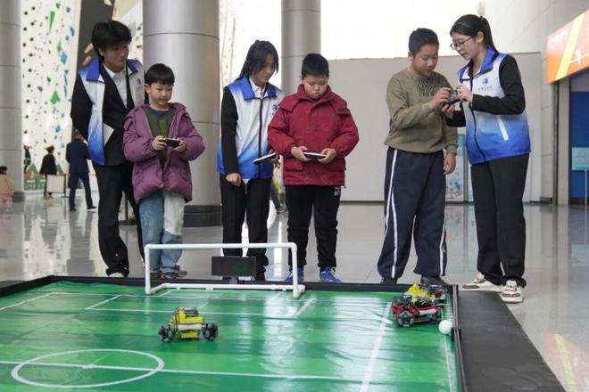 塔子湖体育消费中心正式启用 打造武汉体育消费新地标(图4)