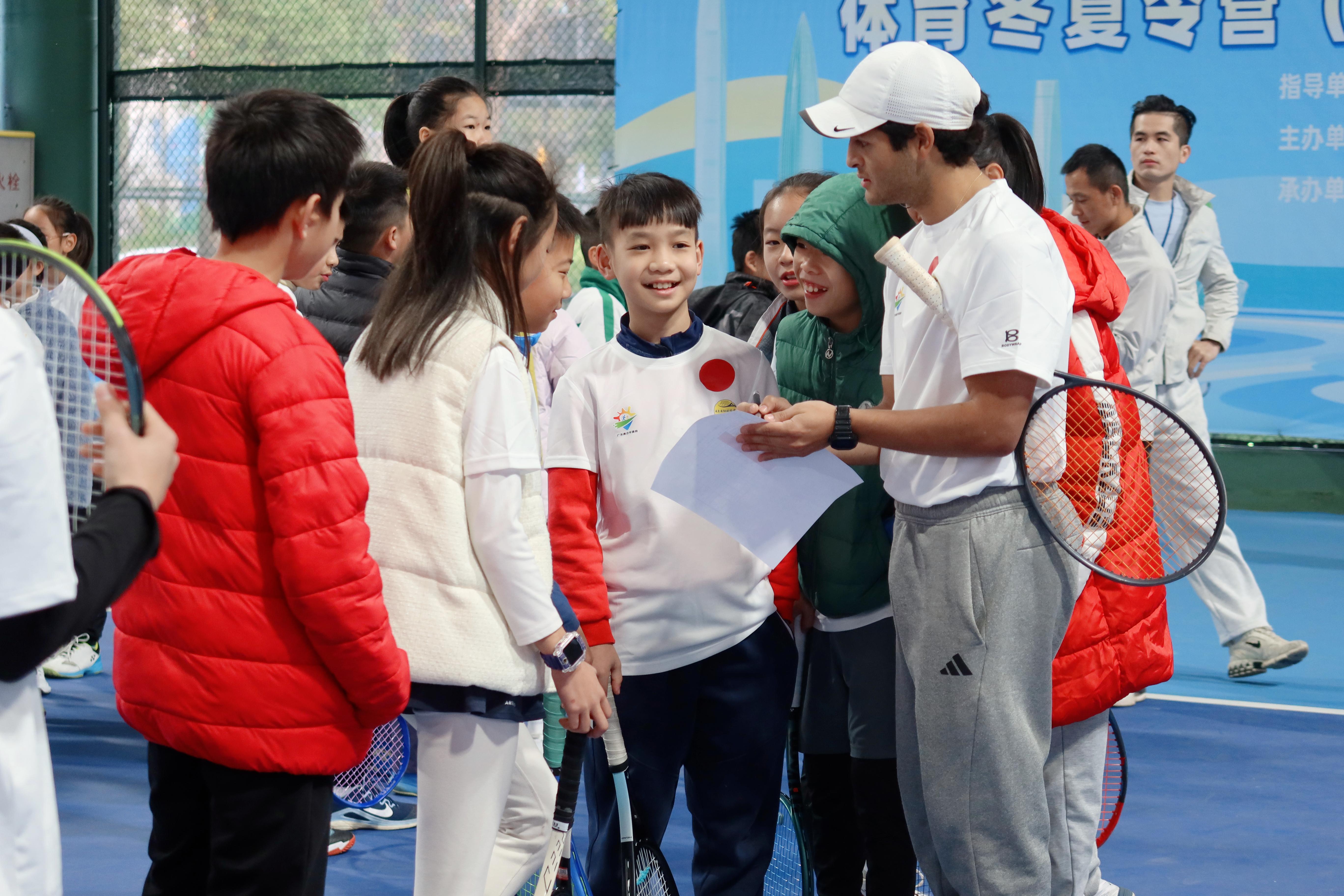 2025年广东省青少年体育冬夏令营网球项目南沙站顺利开营(图2)